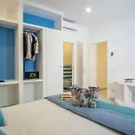 Deluxe Apartment in Sorrento Centre