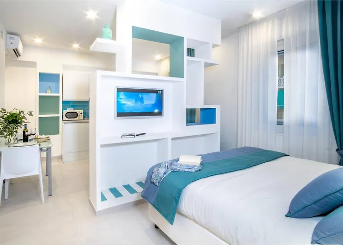 Deluxe Apartment in Sorrento Centre